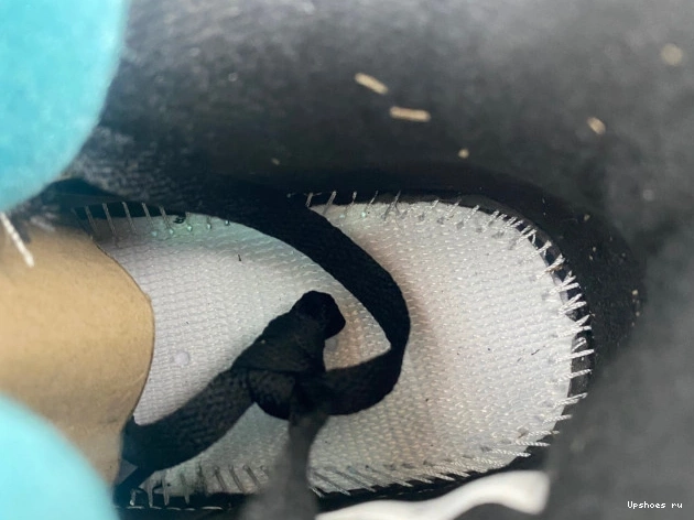 4  "Tiffany" BQ7669-132 RETRO JORDAN  0306